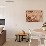 Magic Deluxe - Free Parking Апартаменты