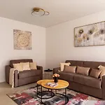 Magic Deluxe - Free Parking *