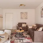 Апартаменты Magic Deluxe - Free Parking