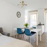 Magic Deluxe - Free Parking Лугано