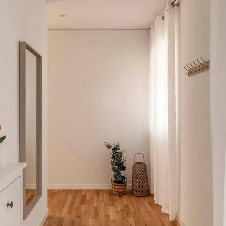 Magic Deluxe - Free Parking Apartment