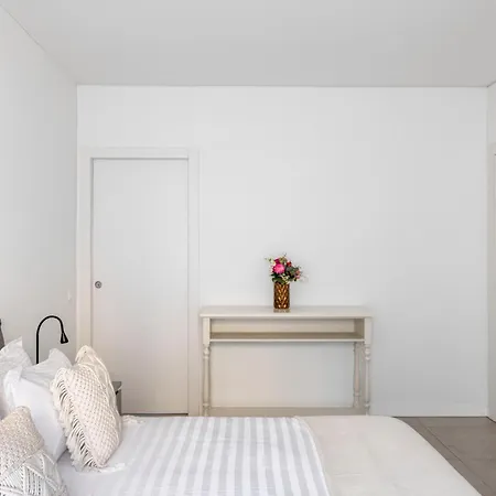 Magic Deluxe - Free Parking Lugano