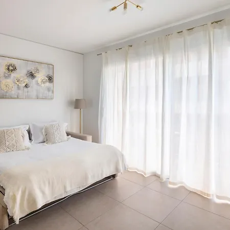 Magic Deluxe - Free Parking Apartmán *