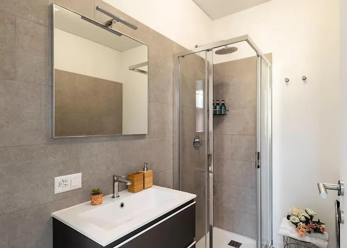 Magic Deluxe - Free Parking