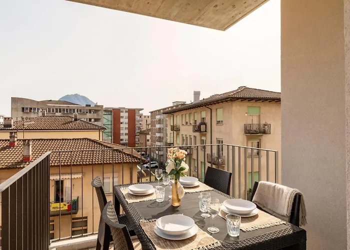 Magic Deluxe - Free Parking Apartment Lugano