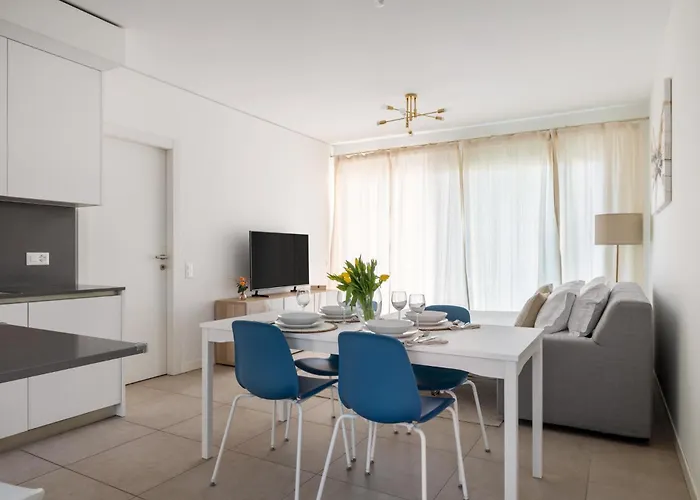 Magic Deluxe - Free Parking *