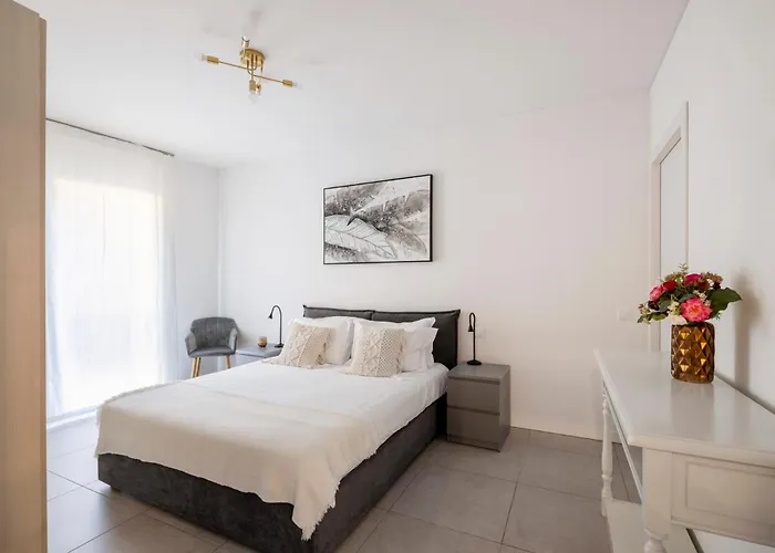 Magic Deluxe - Free Parking Apartment *