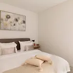 Magic Deluxe - Free Parking Apartment Lugano