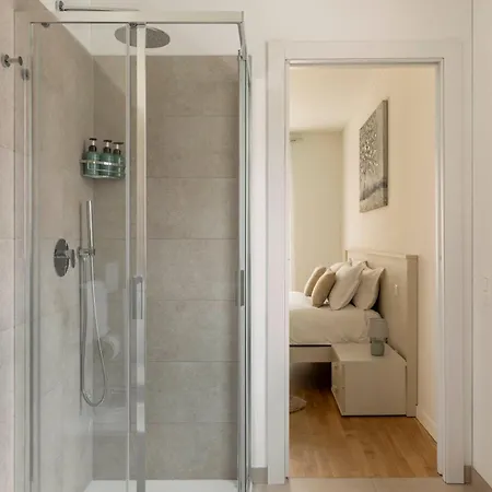 Magic Deluxe - Free Parking Lugano