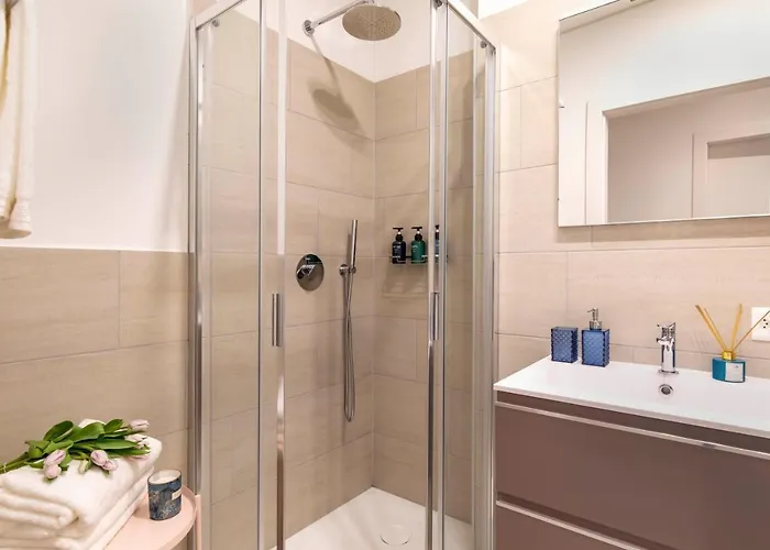 Magic Deluxe - Free Parking