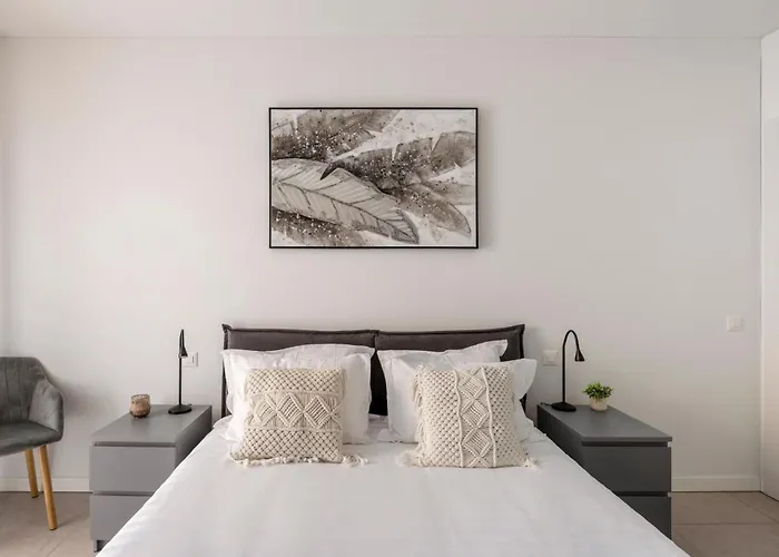 Magic Deluxe - Free Parking Lugano